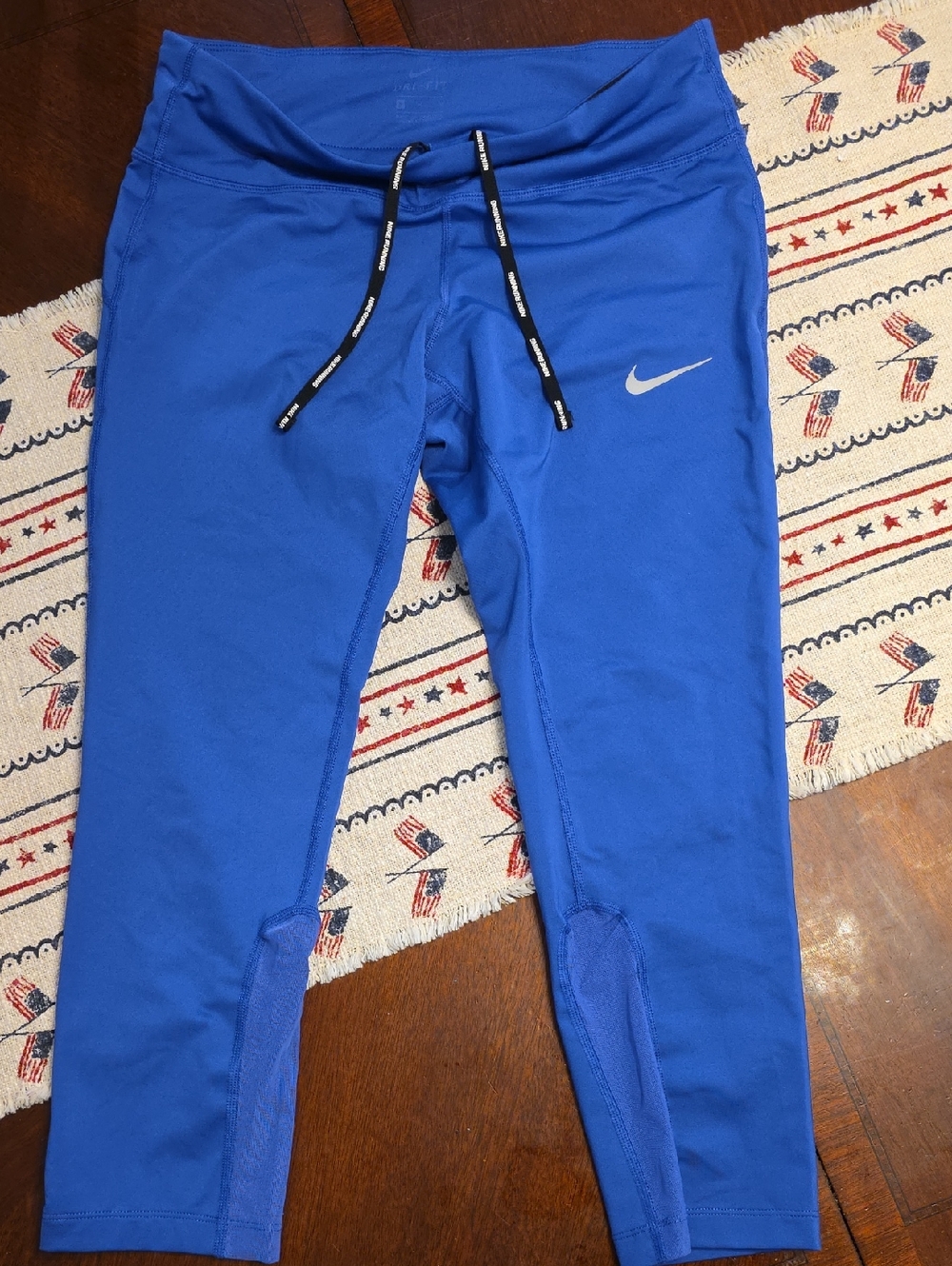 Nike Womend Royal Blue Athletic Capri Leggings